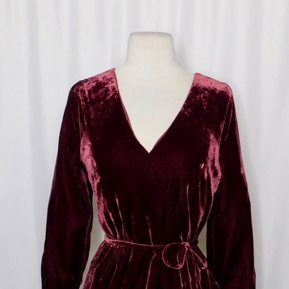 J. CREW Faux-Wrap Top in Drapey Velvet Belted Peplum Blouse Holidays Party 4 - Picture 4 of 16